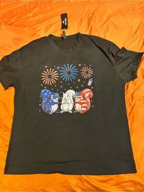 Unisex Black Short Sleeve Tee with Patriotic Squirrel Graphic
